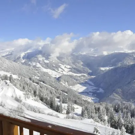 - La Perle Des Alpes